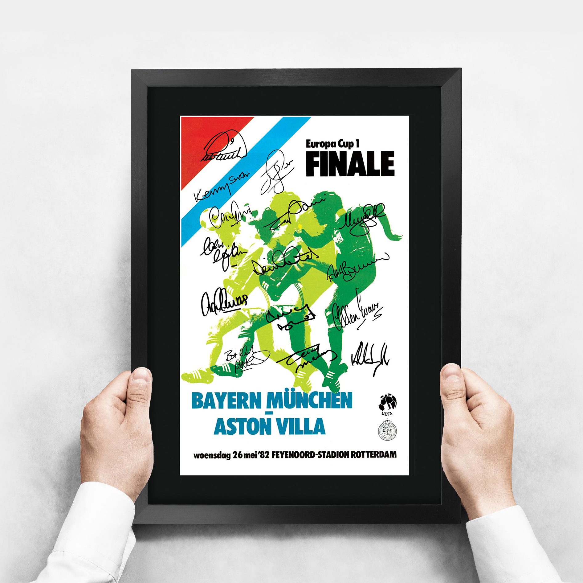 Aston Villa 1982 Europapokalsieger gedrucktes Autogrammfoto ein Fußballfan - Bild 4 von 33